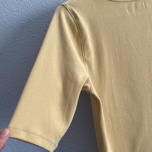 Abercrombie & Fitch 3/4 Sleeve Mustard Yellow T-Shirt Size L - Picture 3 of 5